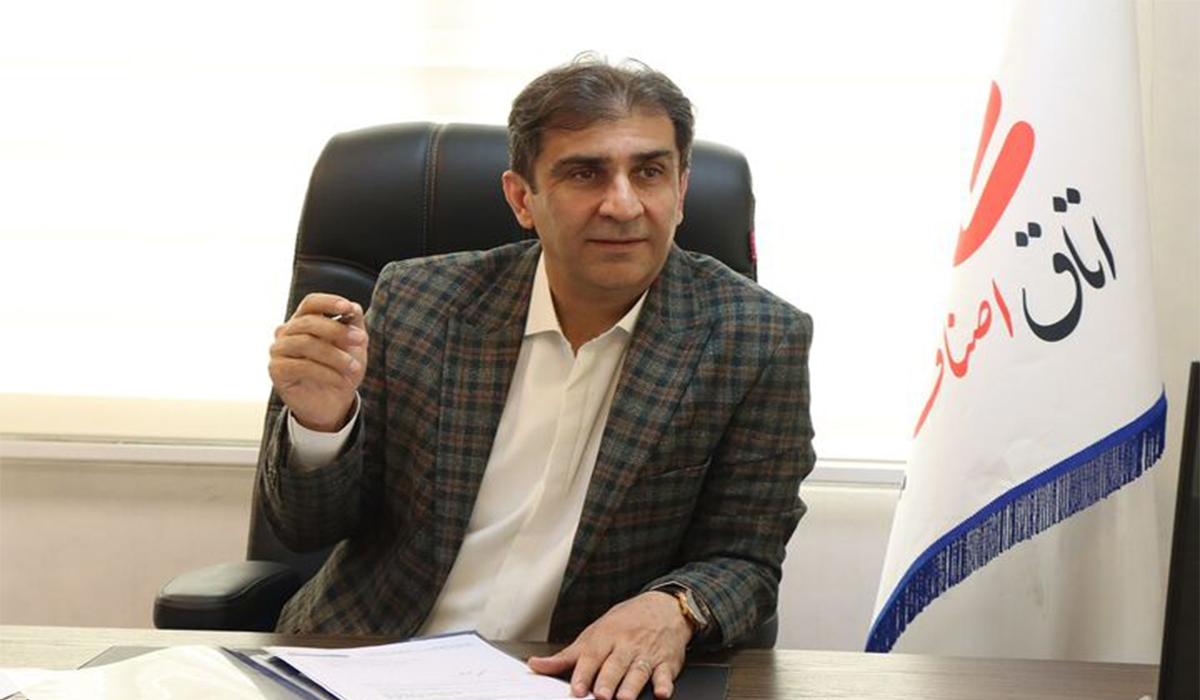 سخنگوی اتاق اصناف کشور نسبت به افزایش تخلفات صنفی هشدار داد و به شهروندان توصیه کرد هنگام خرید طلا، از انجام معاملات غیرواقعی موسوم به «معاملات کاغذی» خودداری کنند.