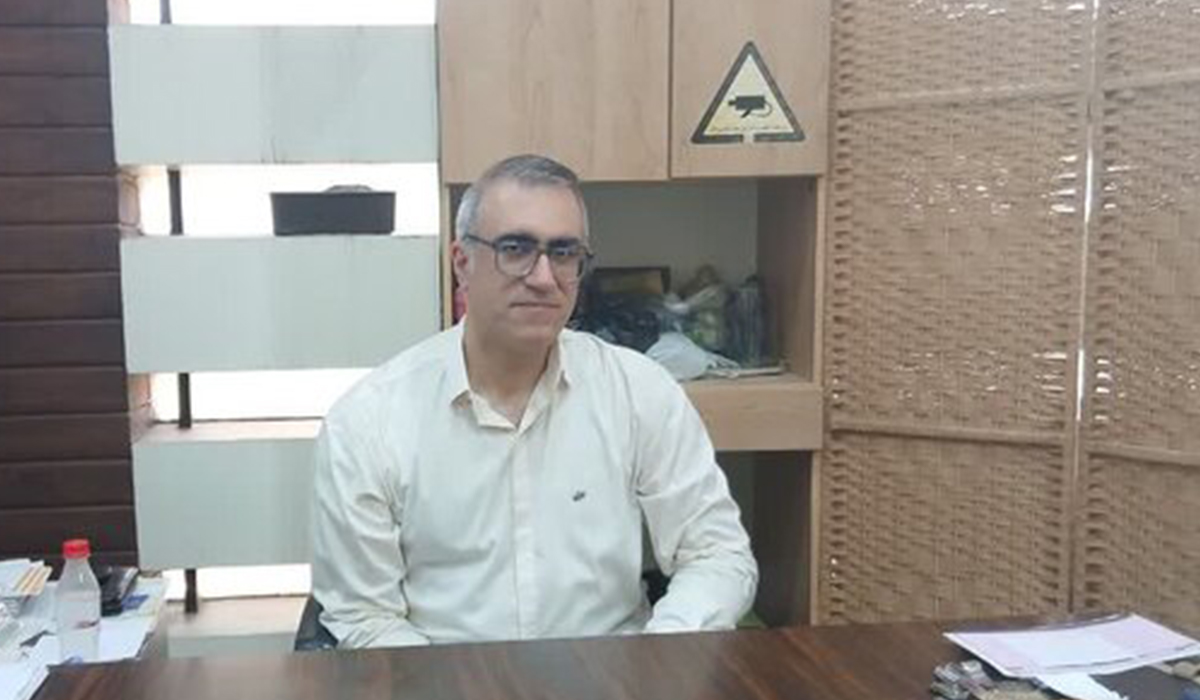 نائبرئیس صنف طلا و جواهرات بابل با هشدار درباره تبعات گسترش خرید طلای آبشده در بازار گفت: افزایش تقاضا برای این نوع طلا باعث شده بخش قابل توجهی از سرمایهها به جای ورود به چرخه تولید، در خانهها نگهداری شود؛ موضوعی که به رکود کارگاههای طلاسازی ...