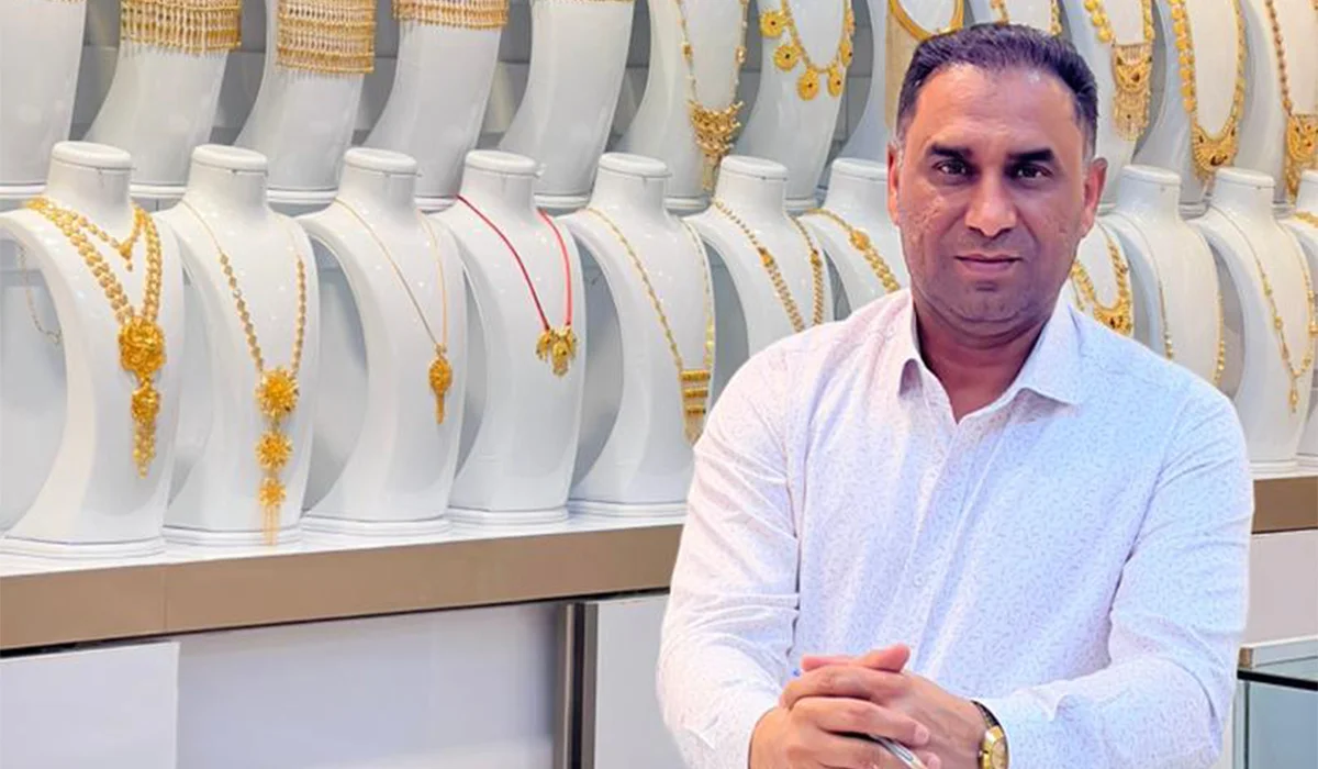 رئیس اتحادیه طلا و جواهر شهرستان میناب با بیان اینکه  میناب به واسطه بافت سنتی و آداب و رسوم خاص خود، با نوع پوشش  و زیور آلاتی که مردم استفاده می کنند شناخته میشوند گفت: بانوان مینابی اغلب از طلا ها و لباسهای سنتی زری دوزی که شباهت به  طلاها و ...