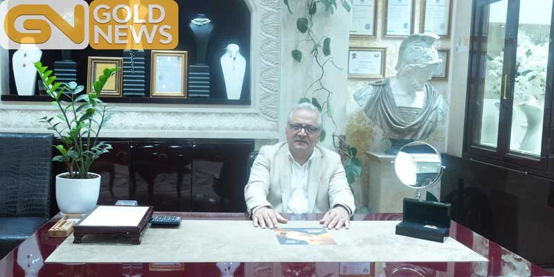 در گفتگو با صاحب یکی از قدیمی ترین و مشهورترین برندهای طلا و جواهر تهران ، علاوه بر مرور دوران رشد و تکامل حرفه طلاسازی تهران در صدساله اخیر ،  تاریخ شکل گیری بازار طلا و جواهر منطقه شمیران را نیز واکاوی کرده ایم.