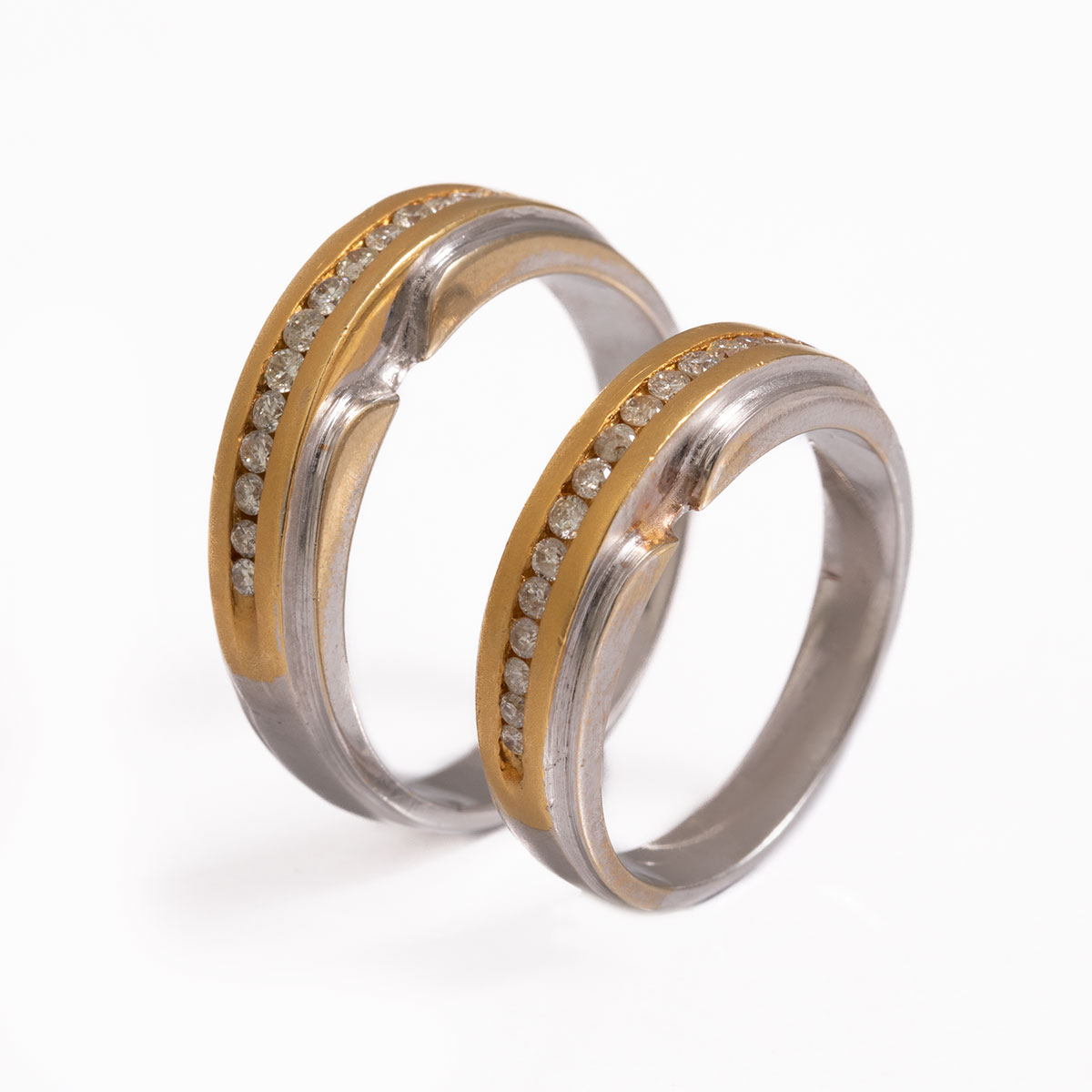 حلقه سفید جواهر زنانه برلیان