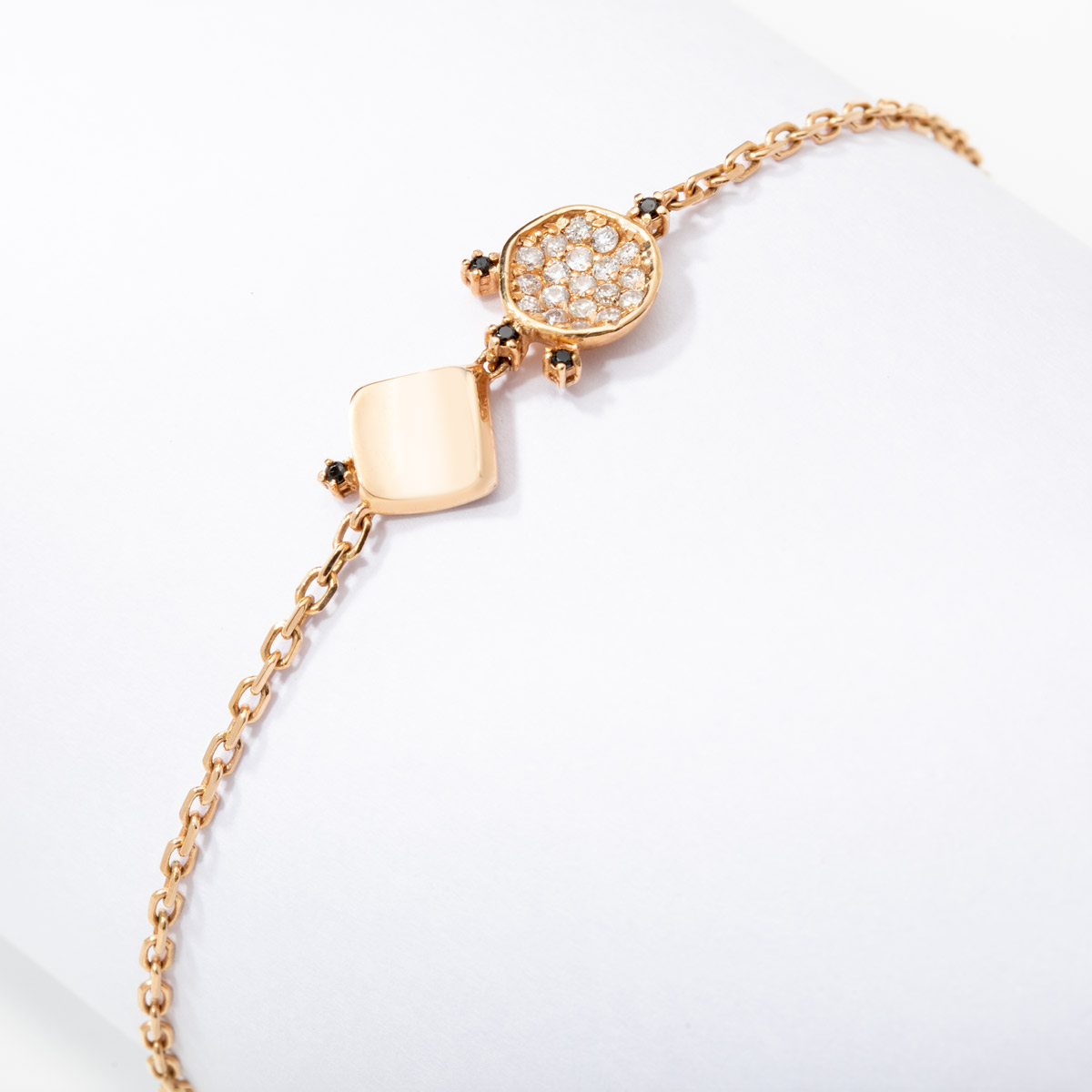 دستبند زرد برلیان