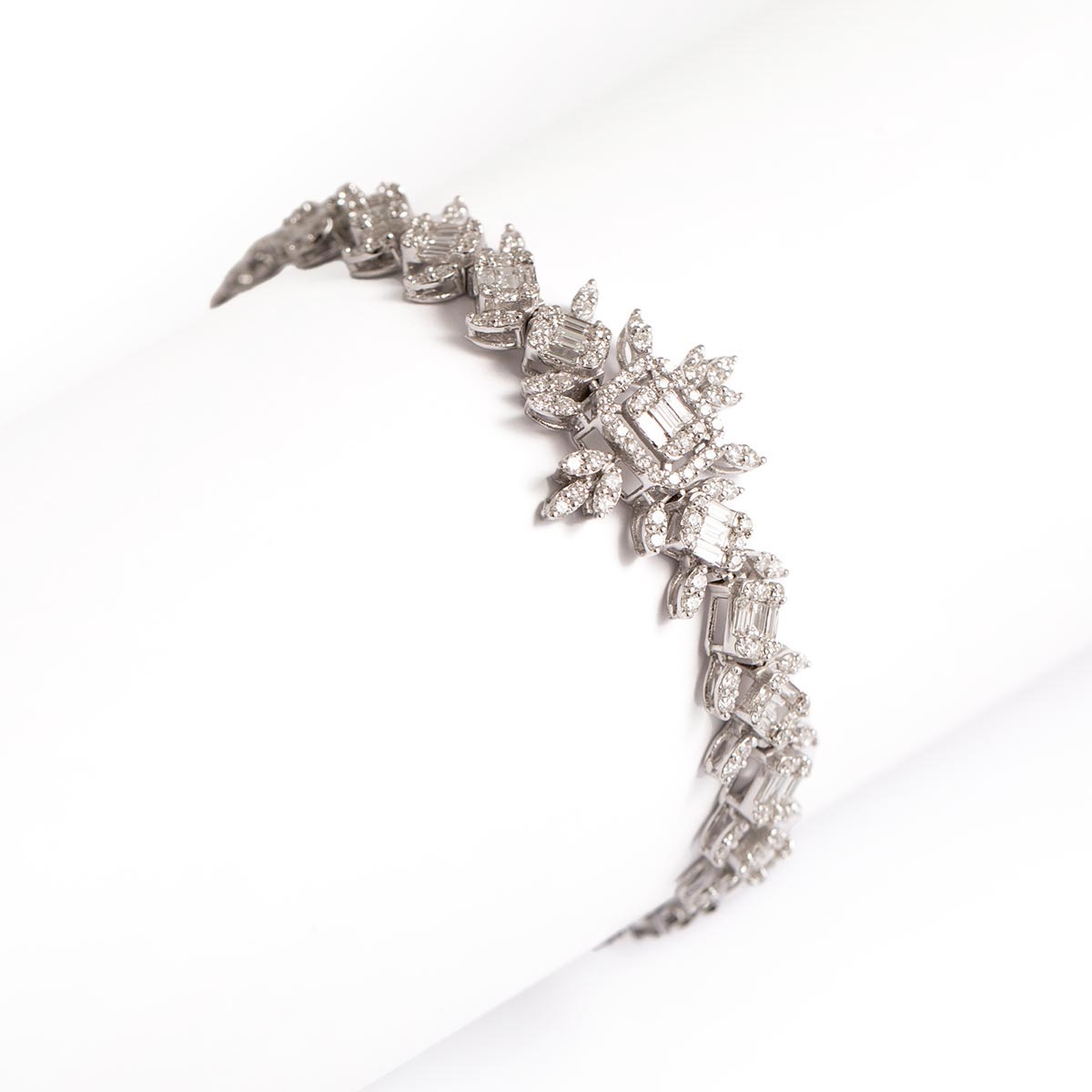 دستبند جواهر