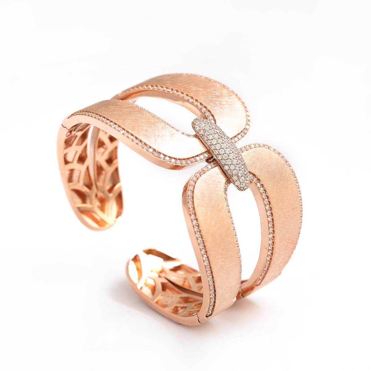 دستبند النگویی باترفلای اکسترا