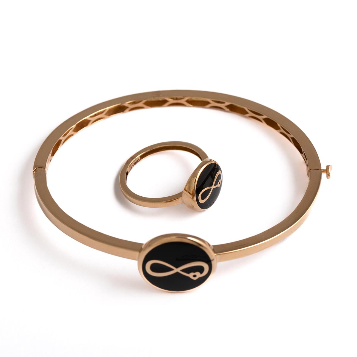 دستبند انگشتر بینهایت