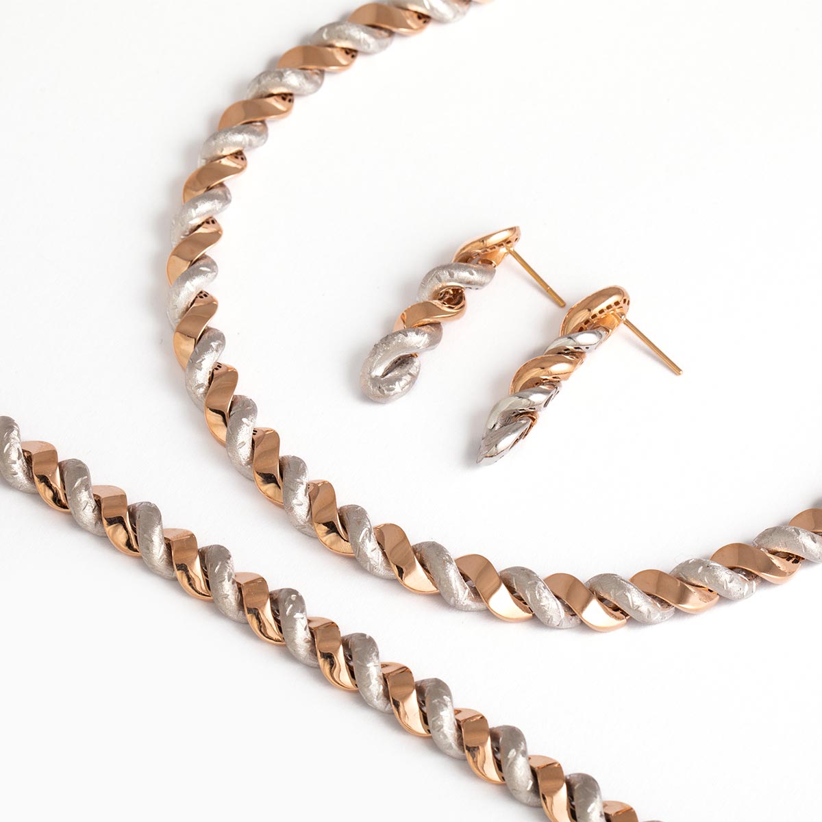 سرویس موناکو