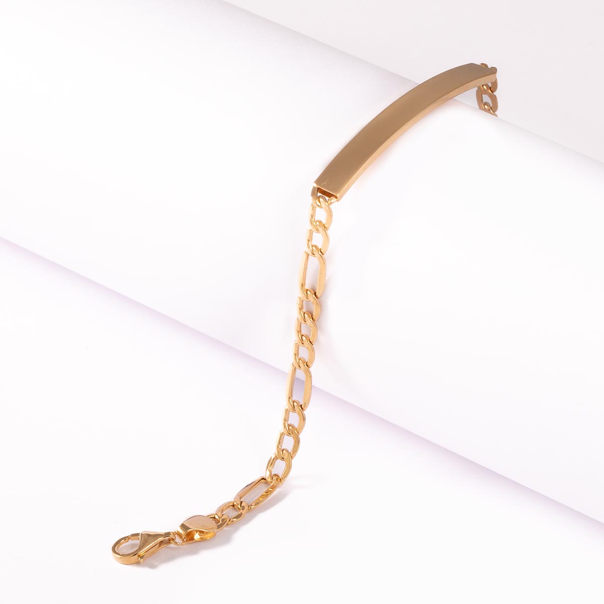 دستبند پلاکی کارتیه