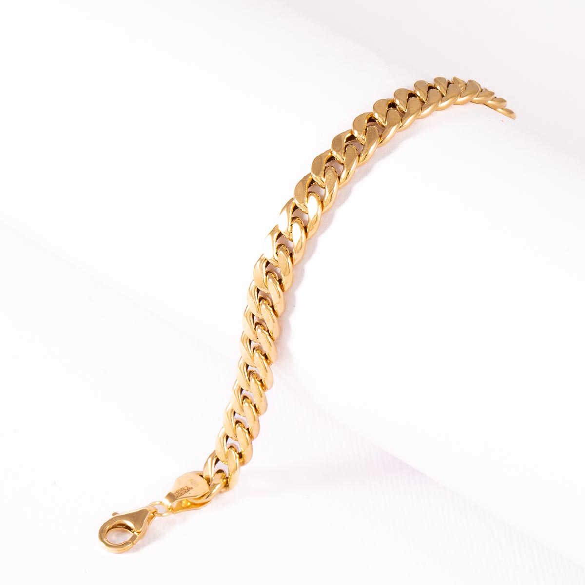 دستبند کارتیر