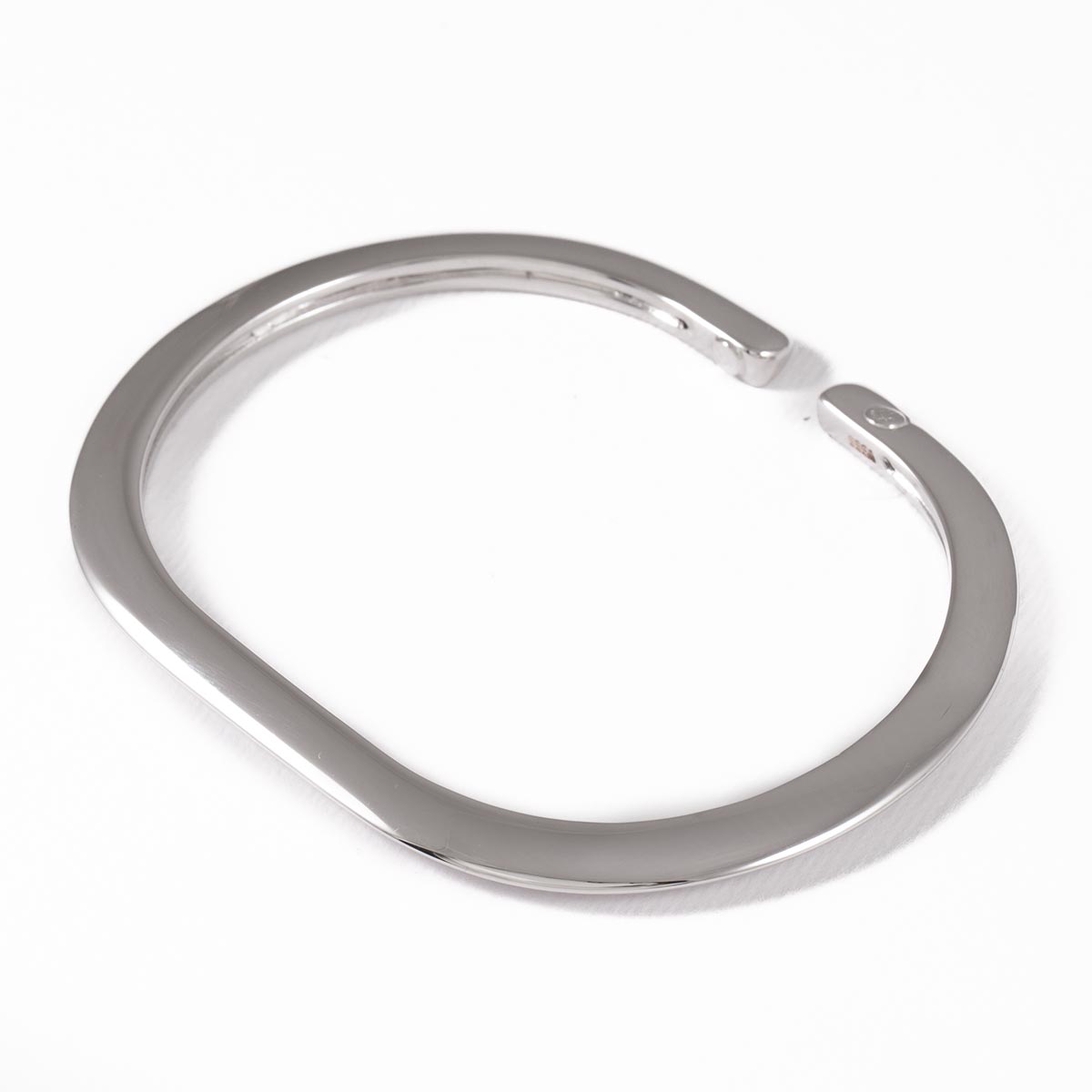 دستبند النگویی اسپورت سفید