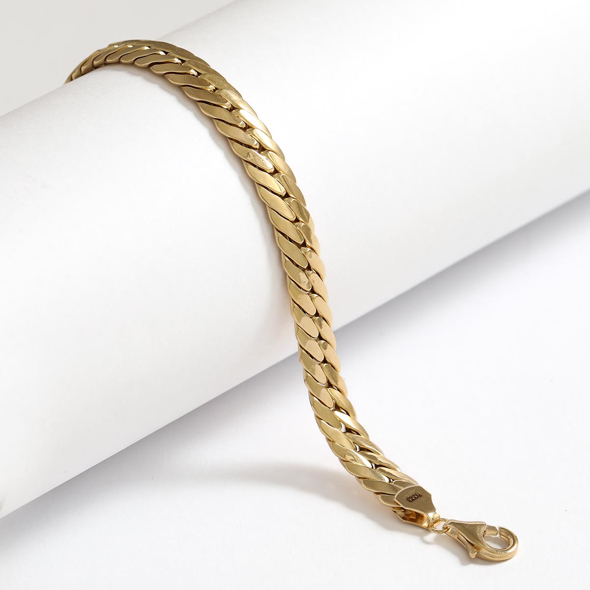 دستبند کارتیر