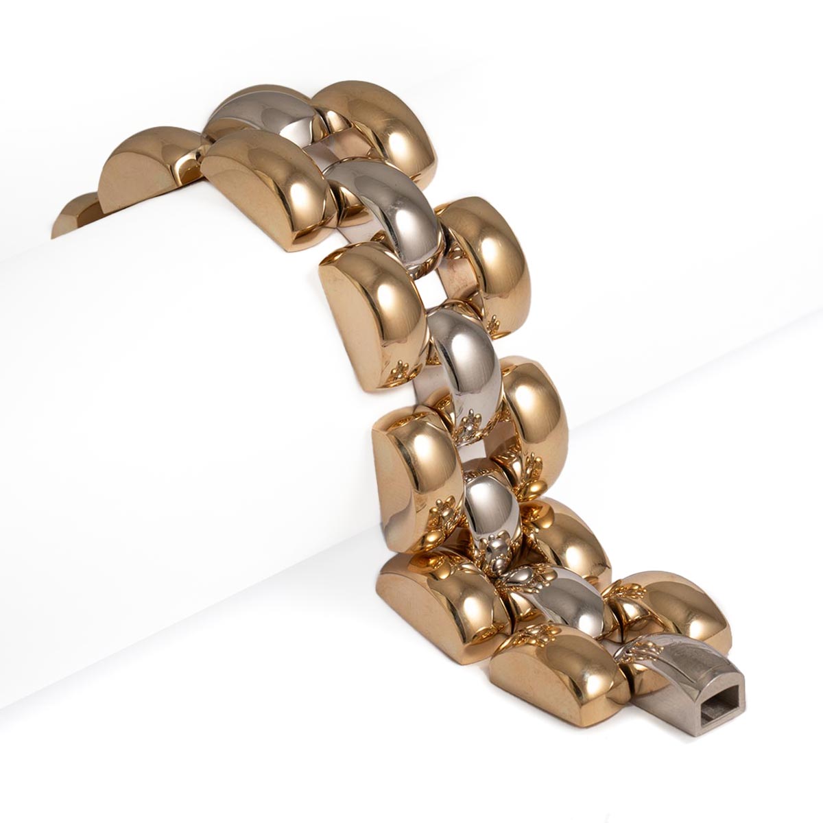 دستبند رئال