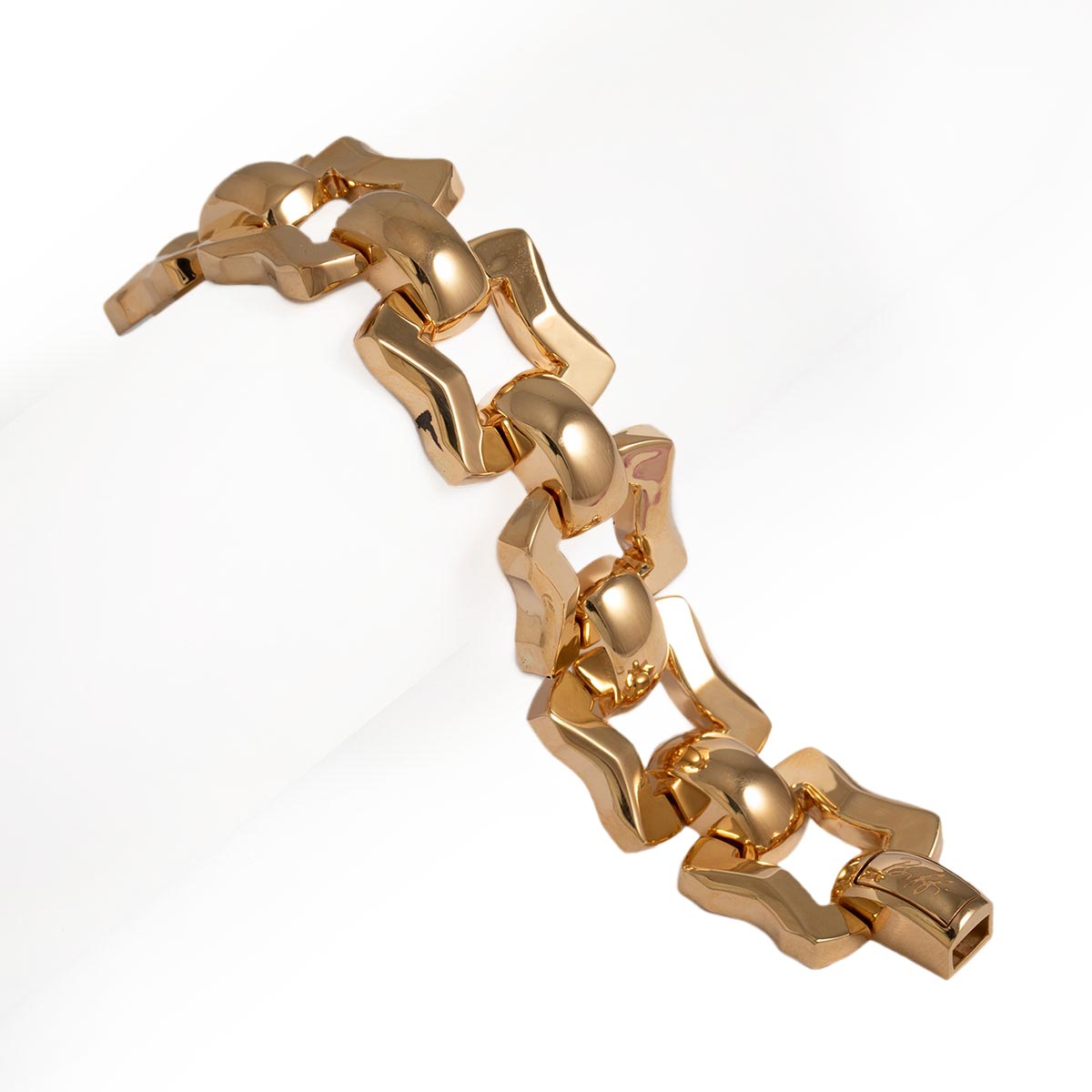 دستبند رئال