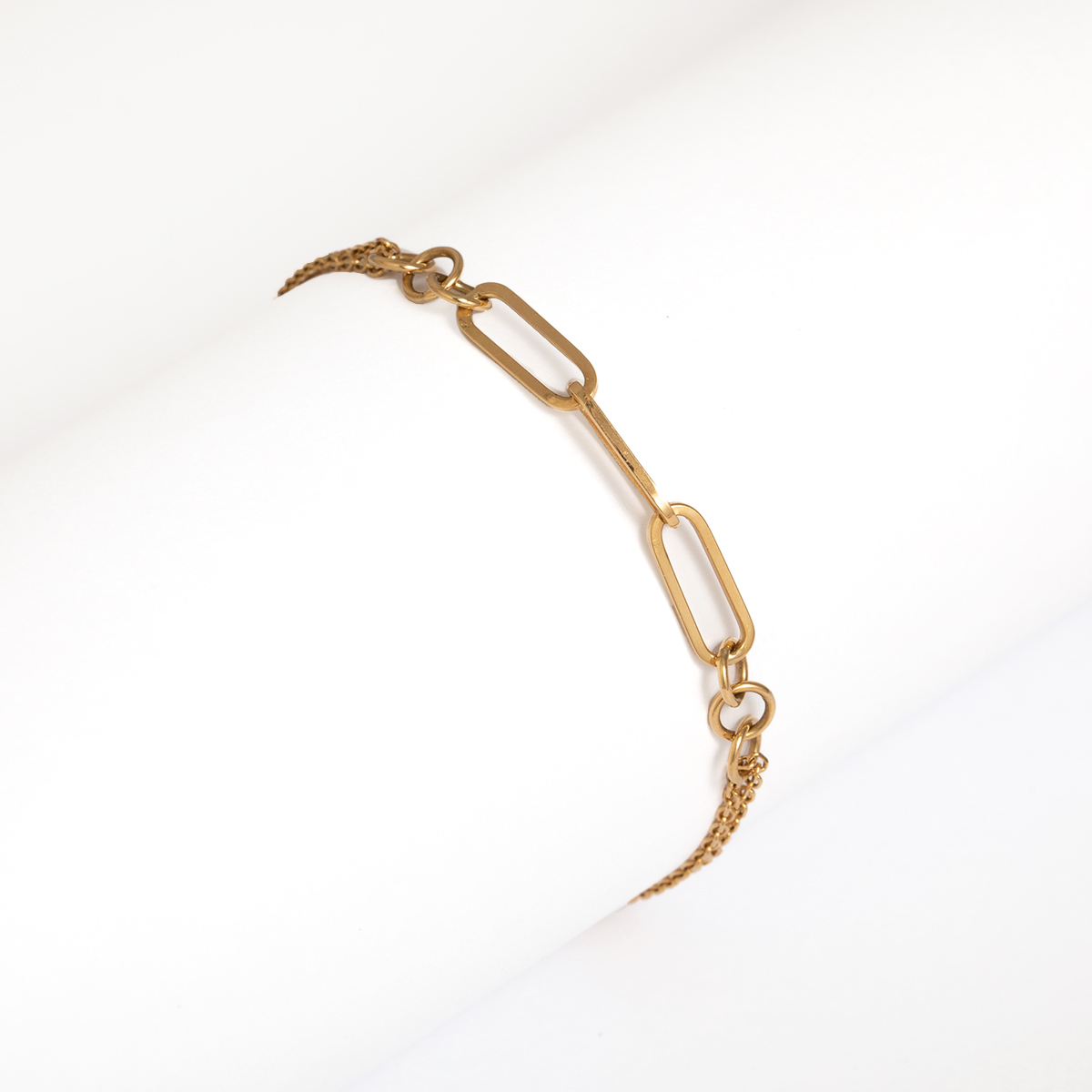 دستبند ظریف اسپرت