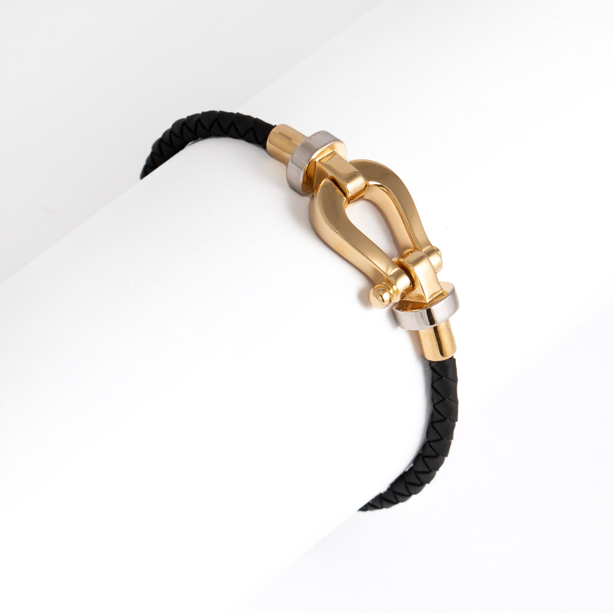 دستبند امگا