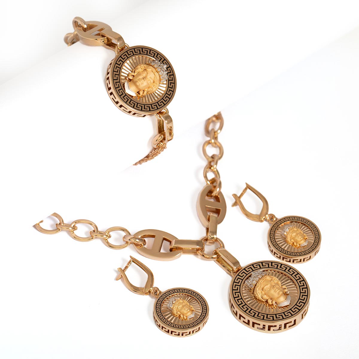 سرویس ورساچ ملکه