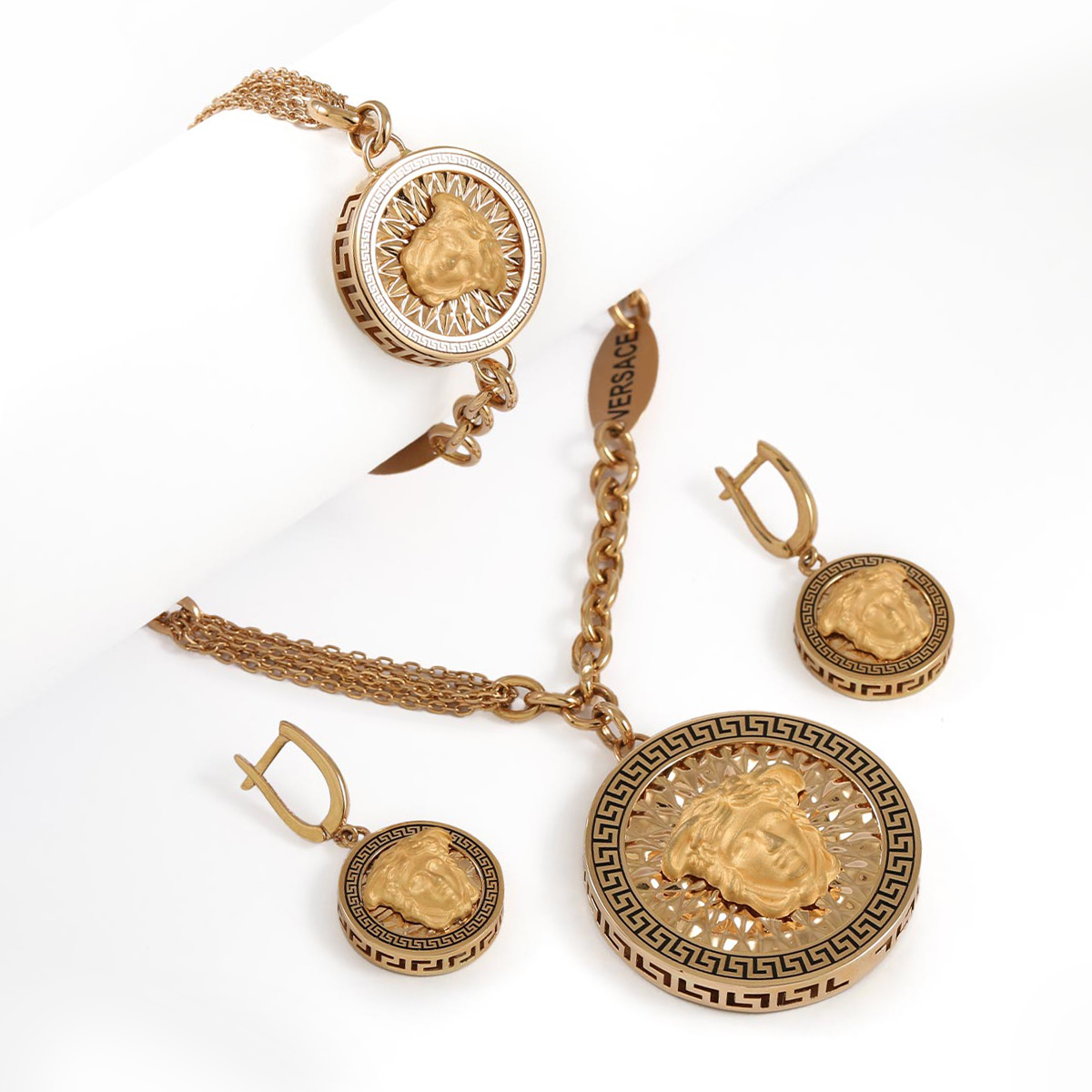 سرویس ورساچ