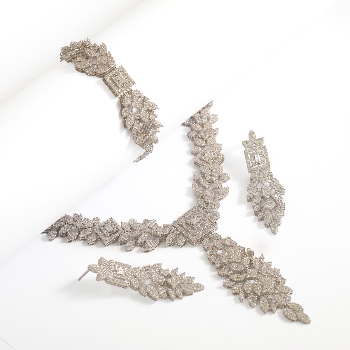 سروی طرح جواهر