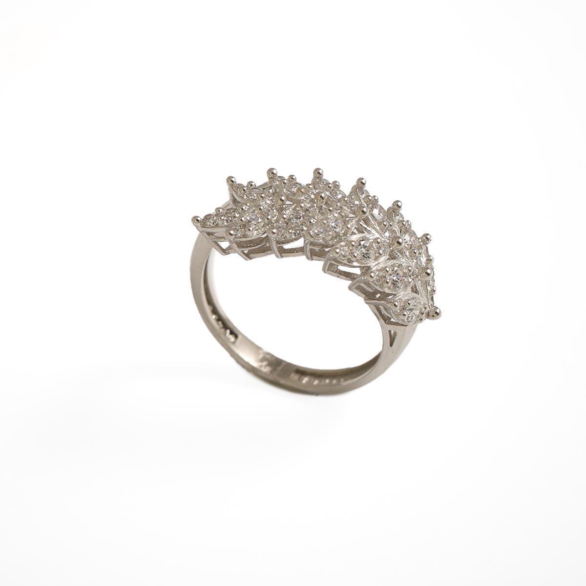 انگشتر طرح جواهر انیکس