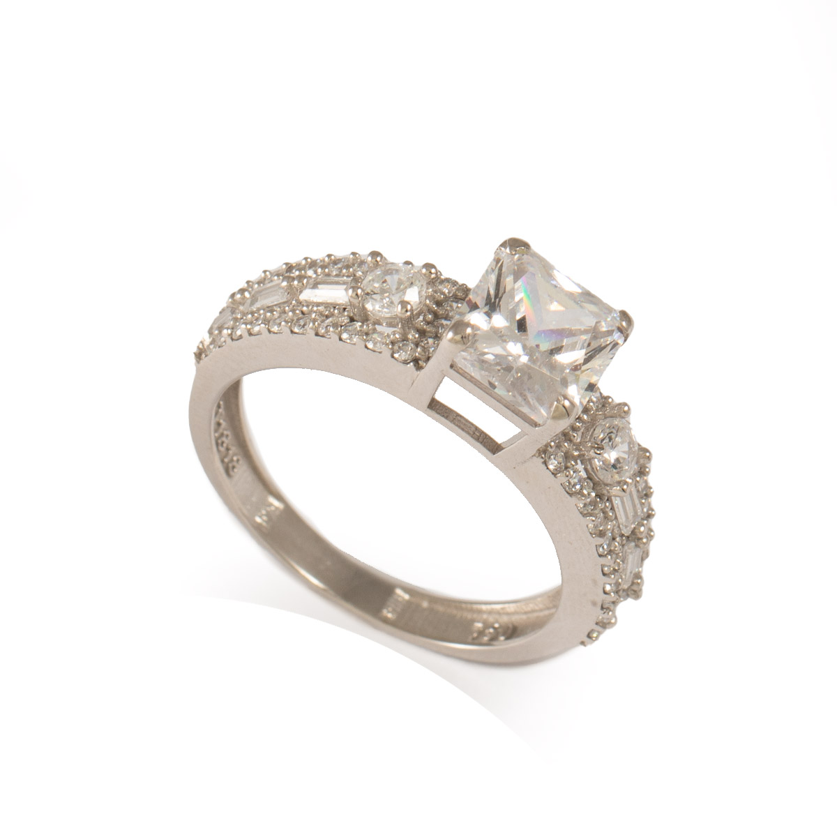 انگشتر سولیتر یاس